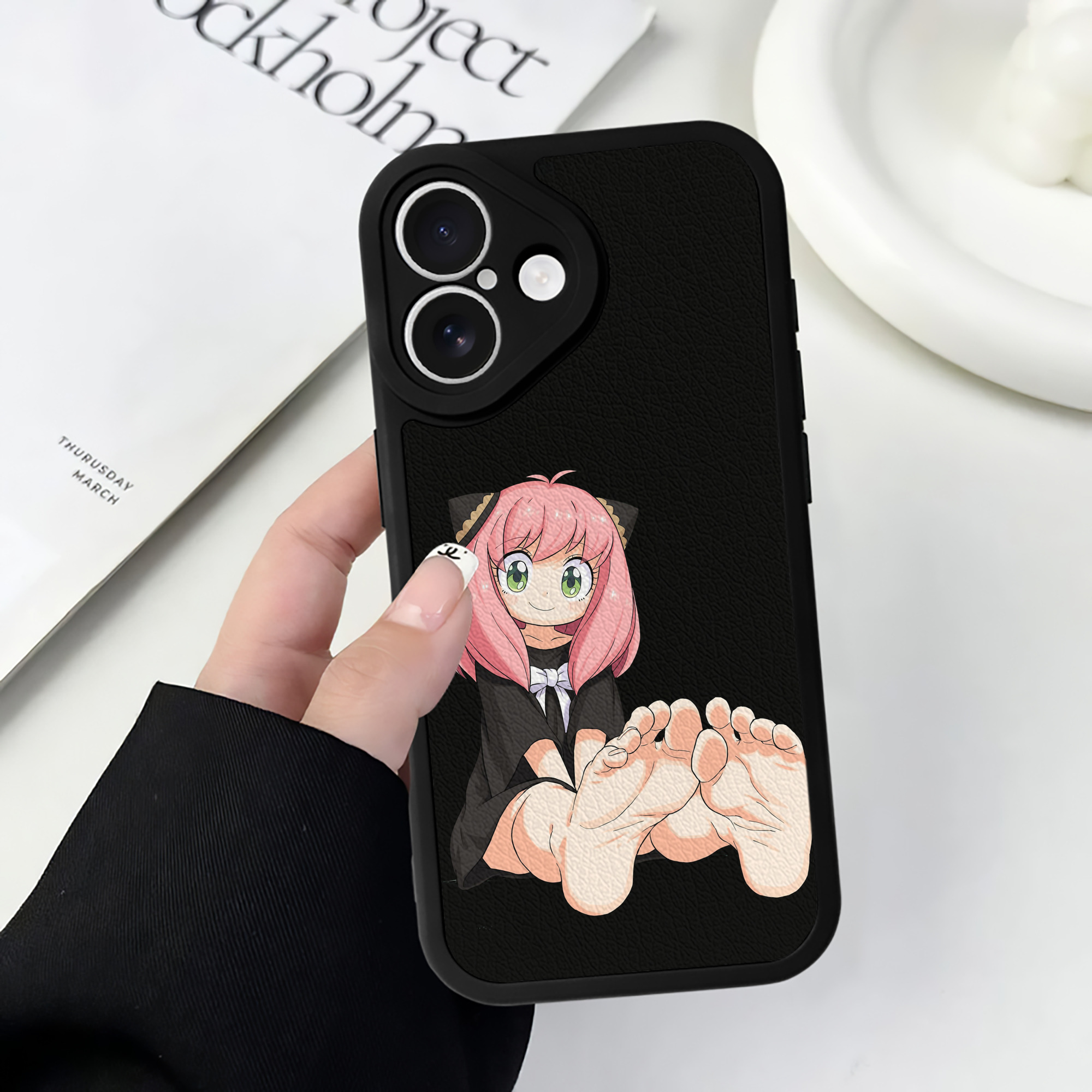 （画像用） SPY×FAMILY间谍家家酒 【iPhone 16シリーズ対応】シリコンスマホケース（レザー調） 材質：シリコン